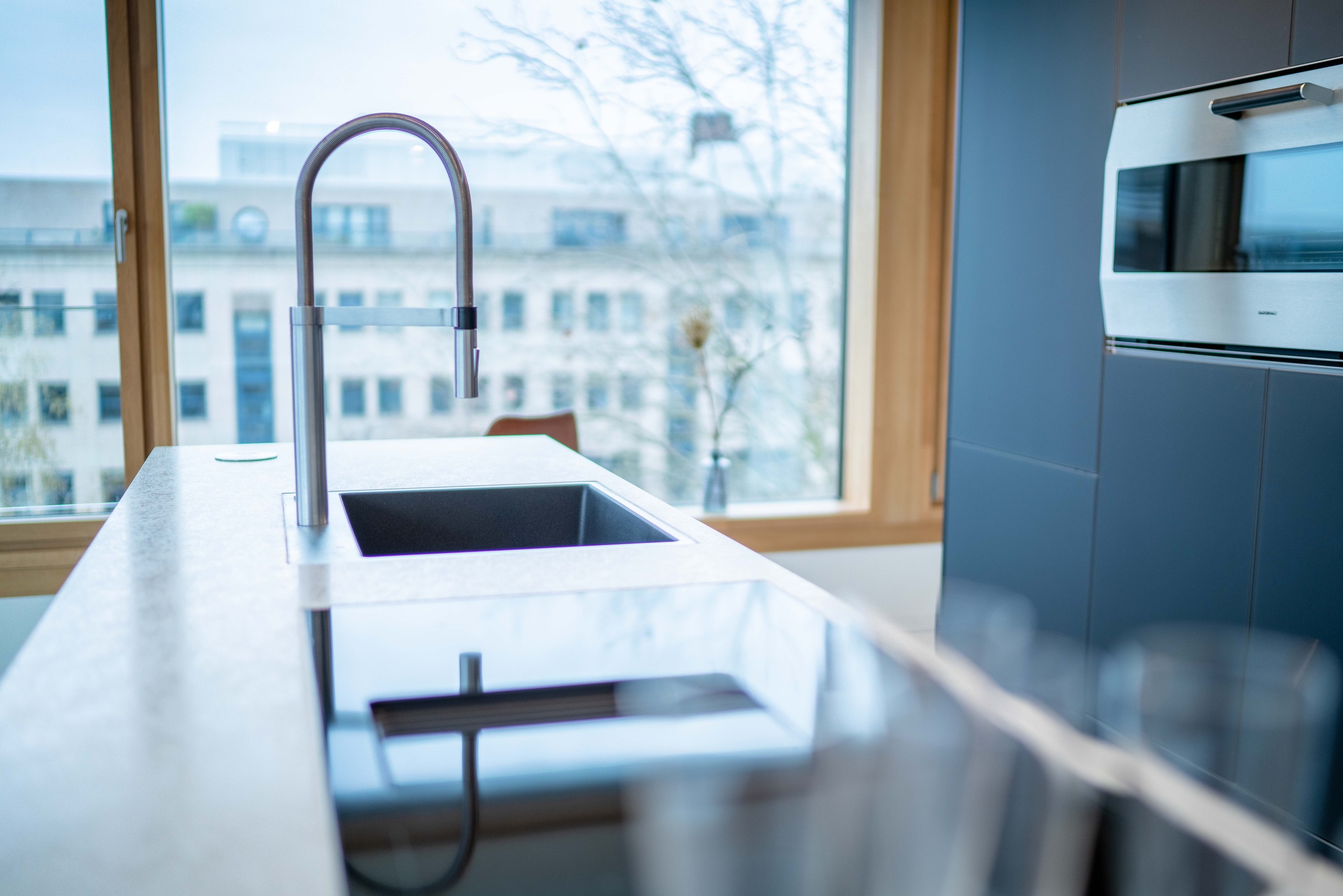 Sink & Faucet